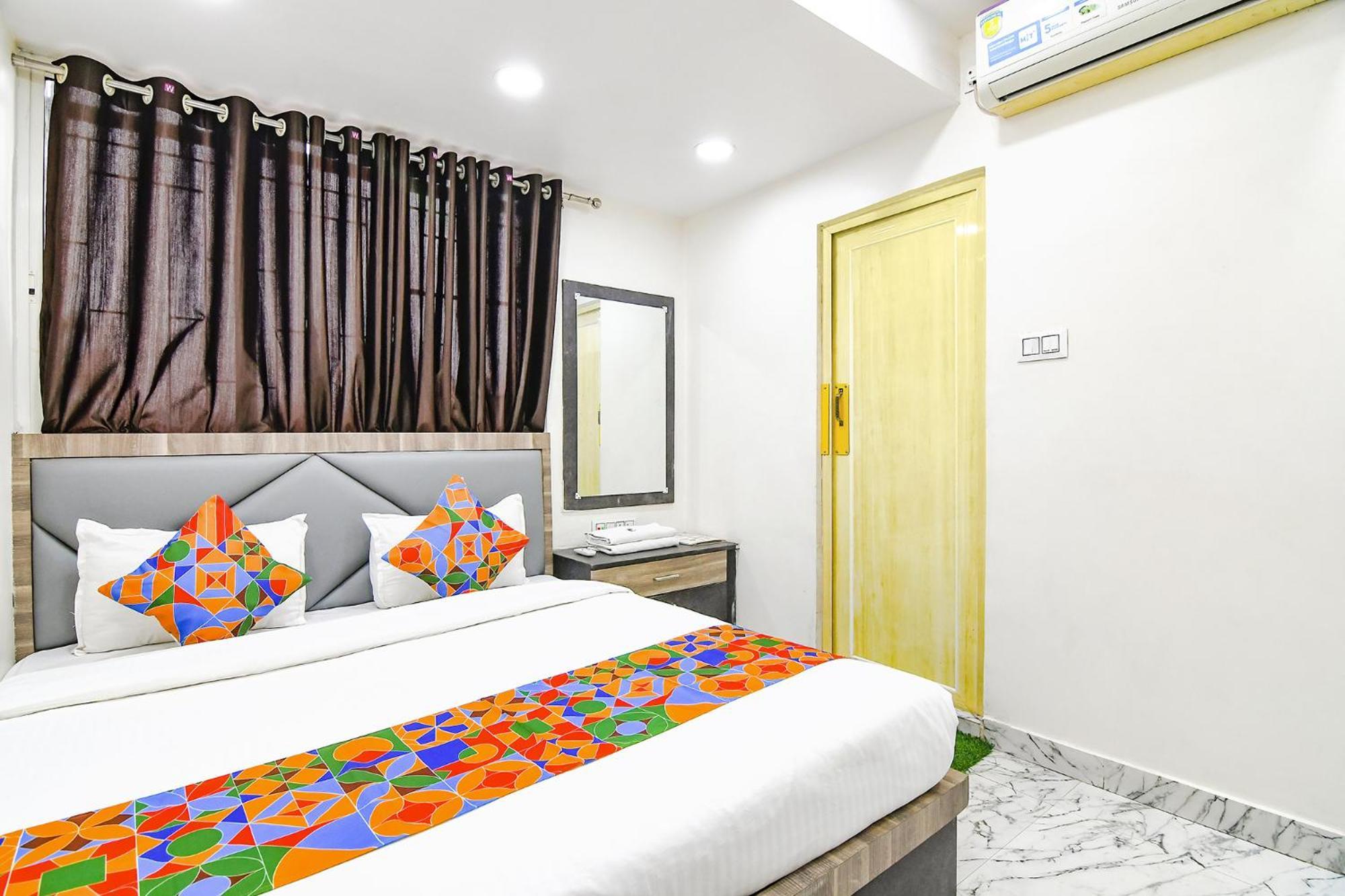Fabexpress Sr Royale - Nr Sealdah Station Hotel Kolkata Exterior photo