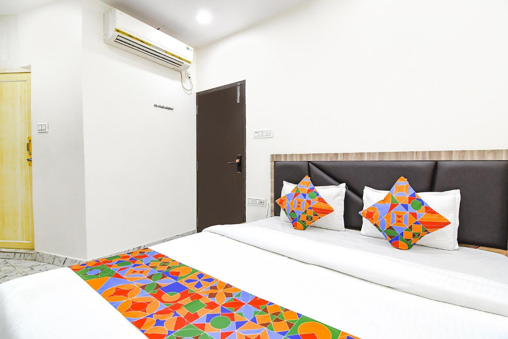Fabexpress Sr Royale - Nr Sealdah Station Hotel Kolkata Exterior photo